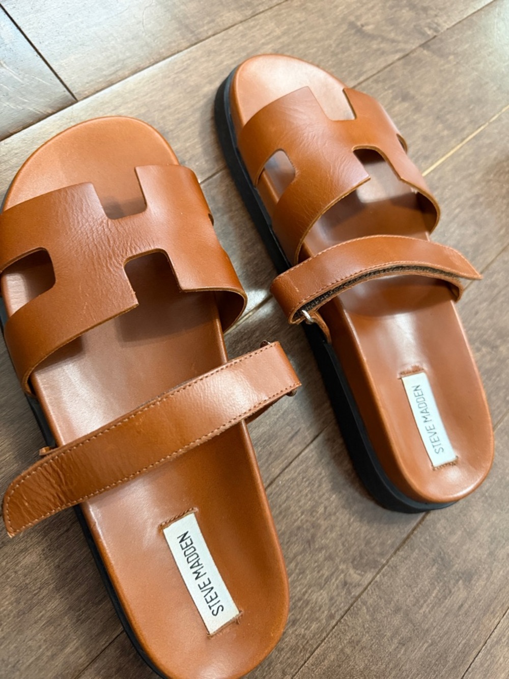 Steve Madden Cognac Leather Slide Sandals - Picture 3 of 3